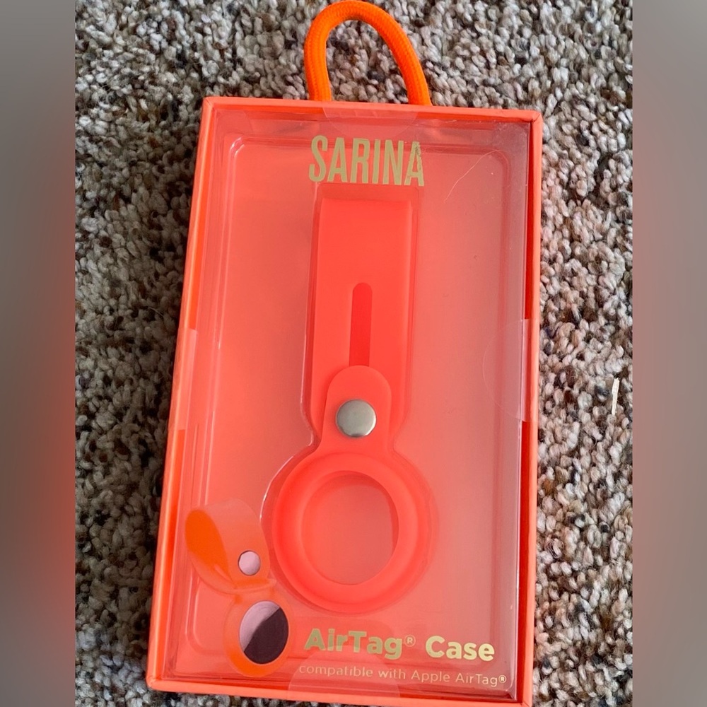 ☘️New-Sarina Apple AirTag case, fluorescent orange